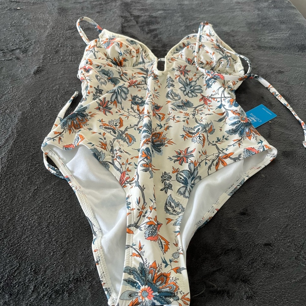 Brand new CUPSHE bathing suit